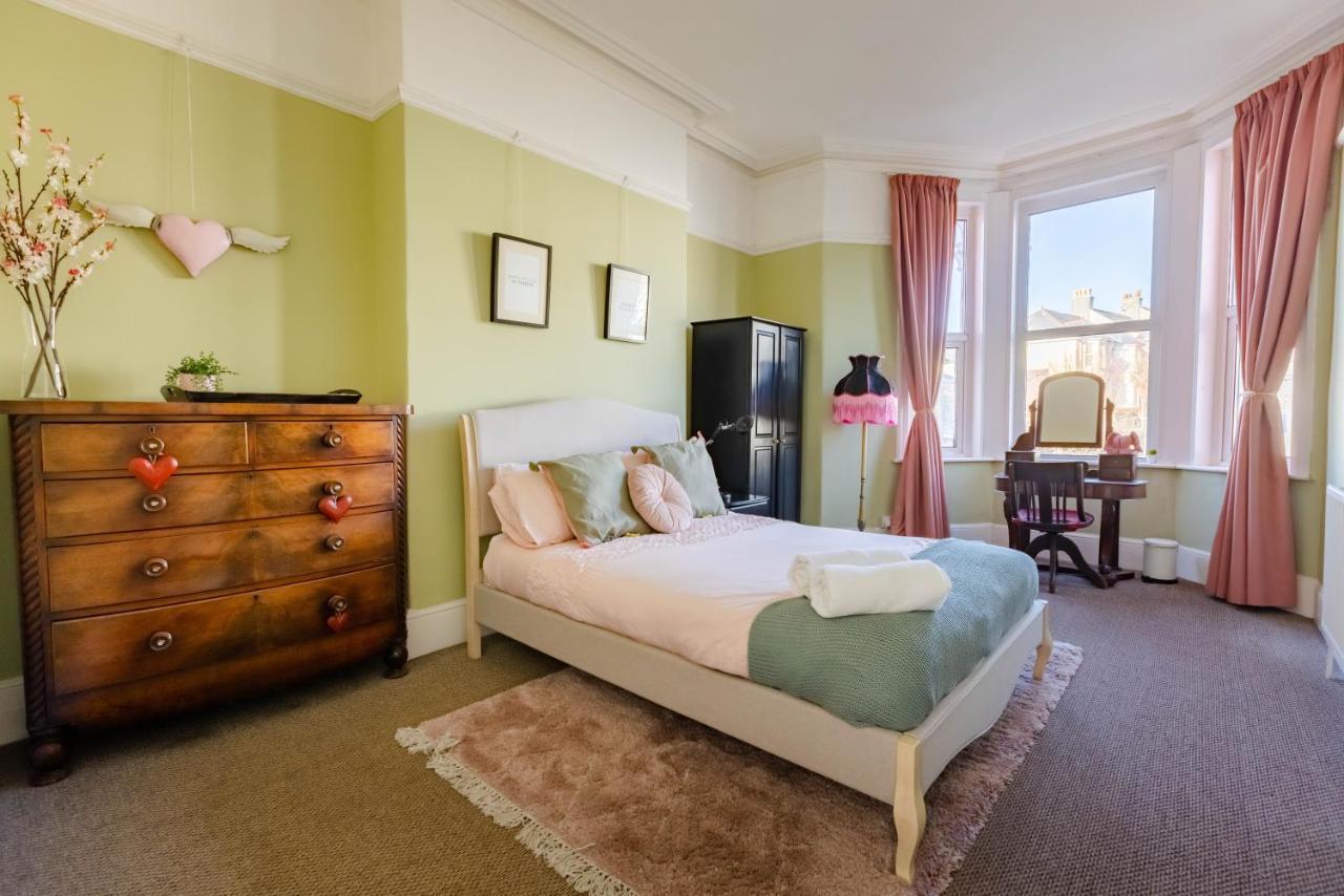 5-Bed House With Distant Sea Views In Plymouth Villa Eksteriør bilde