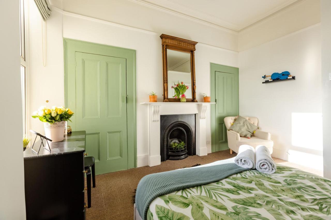 5-Bed House With Distant Sea Views In Plymouth Villa Eksteriør bilde